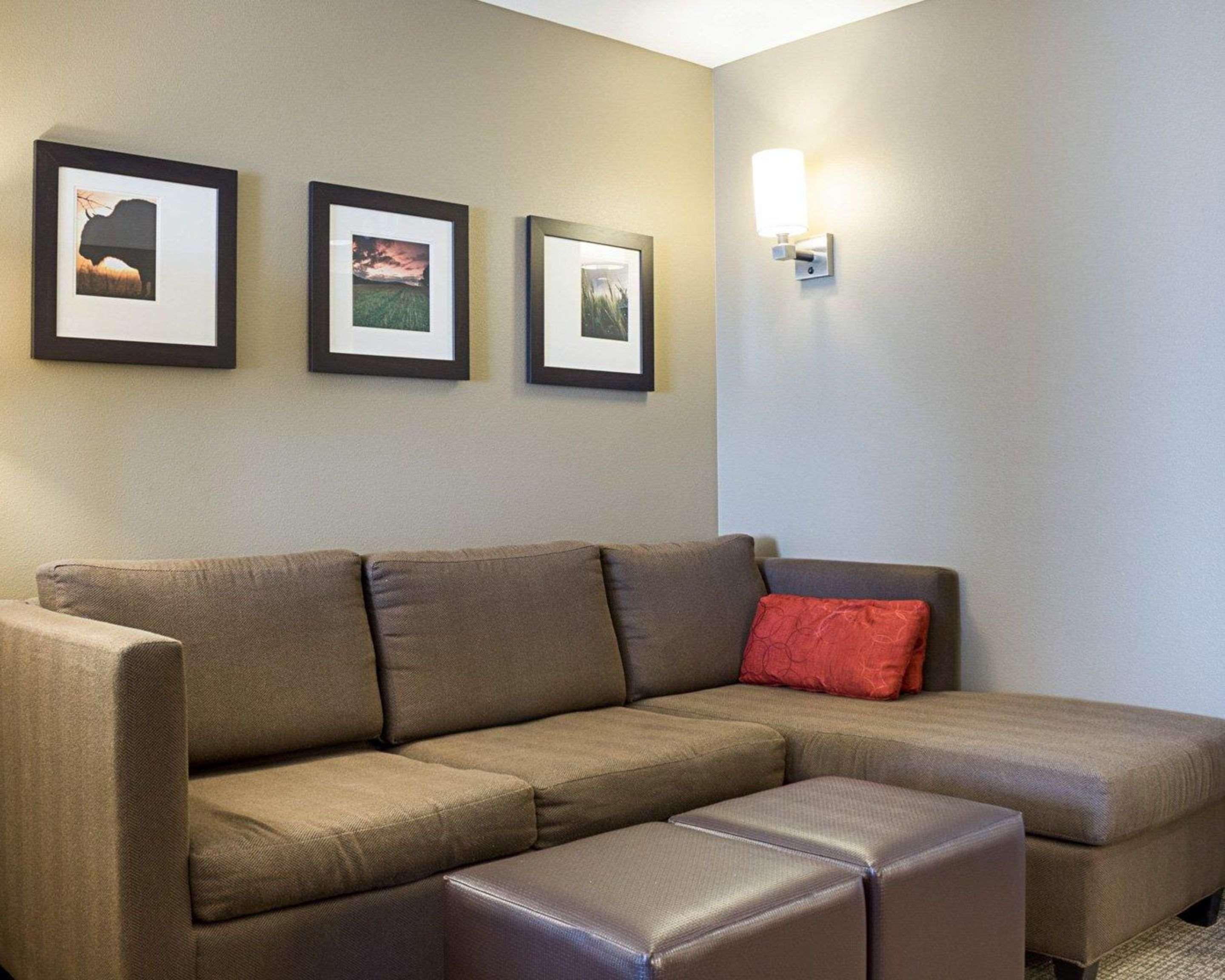 Comfort Suites Fargo Medical Center Buitenkant foto