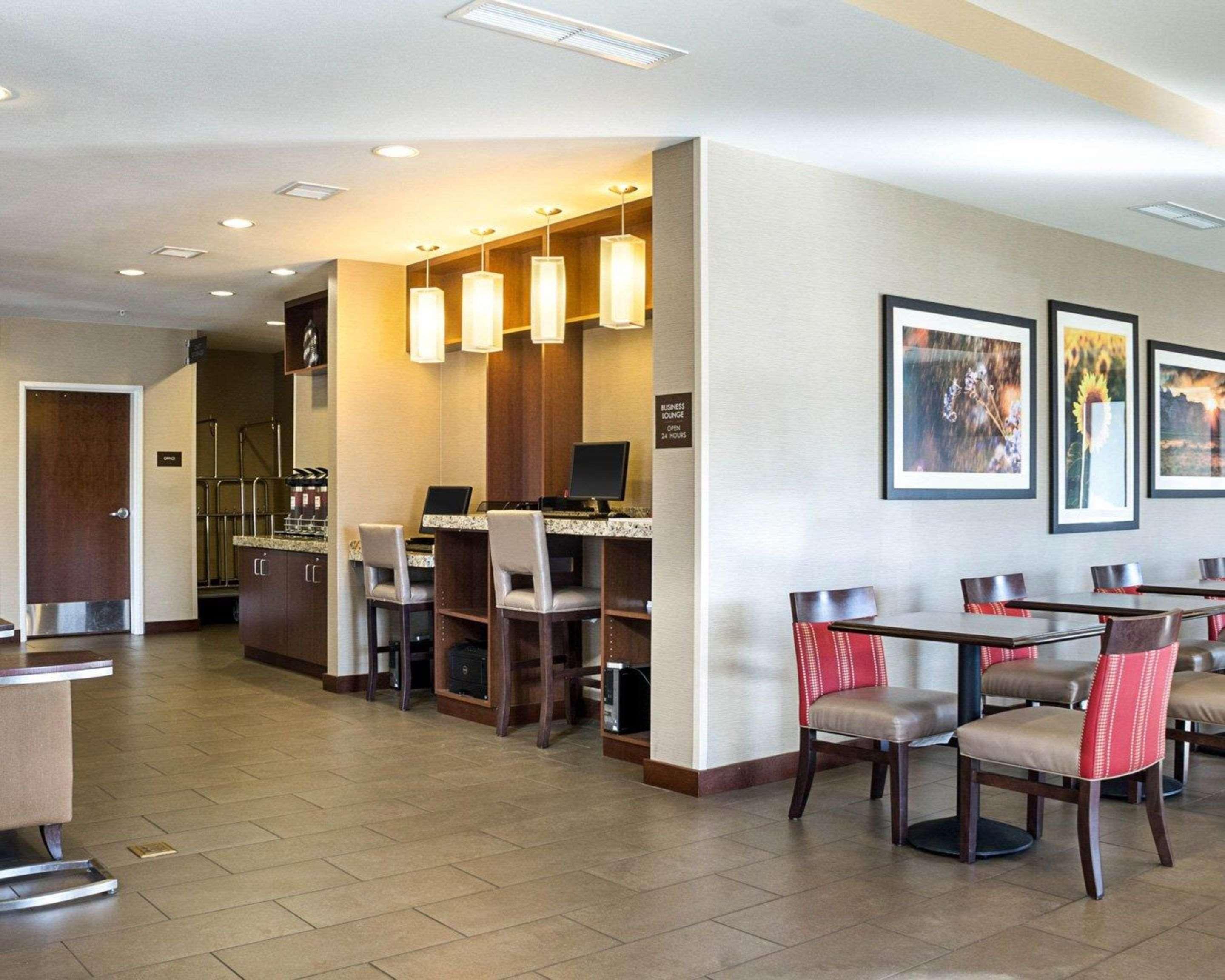 Comfort Suites Fargo Medical Center Buitenkant foto